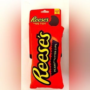 Reese’s cup interactive toy